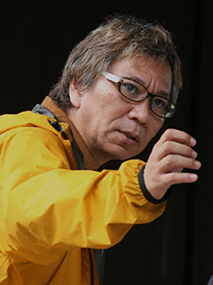 監督：三池崇史