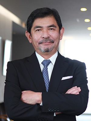 Director, Tsutomu Tsuchikawa